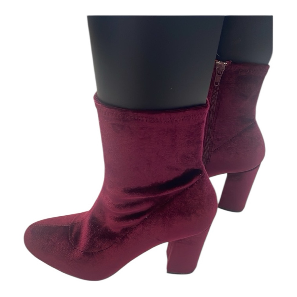 Madden Girl Burgundy Velvet Sock bootie 
Size (6 1/2) - Picture 8 of 14